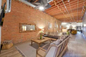 Elle & Becks Loft Suite - Image 3