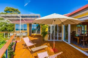 A must stay.... Panoramic ocean & mountain views! - Image 2