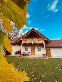 Tranquil Villa Vineyard: Jacuzzi & Vineyard Views - Image 5