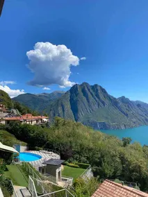 ”La casa della collina” lake and pool view - Image 4