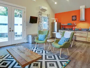Taylor Street Cottage - Image 2