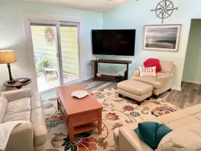 Island Vibes|KQQ/2BA Close to Downtown & BEACH - Image 2