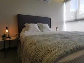 Cozy Quiet Apartment in Great Location. 1 BDR - Image 2