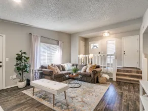 Cozy Stay in Central Edmond - Image 2
