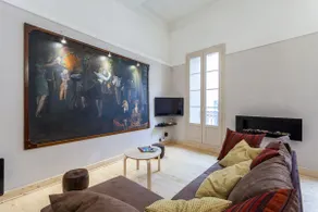 Luxury apartment in the historical centre of Medieval Beziers, South of France - Image 3