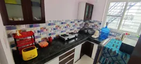 2BHK Escape: AC, OTT, Cooking, & Terrace Bliss - Image 3