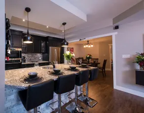**Luxury 2BD Suite/Sauna** - Image 5
