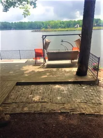 LAKEFRONT CABIN POCONO - HUGE 3-tier deck, fireplace, kayaks, fire pit, sleep 8 - Image 4