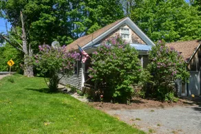 Historic Schoolhouse Minutes From Jay Peak - Image 2