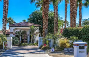 Storied Spanish Manor. Bookable on a limited basis - Image 4