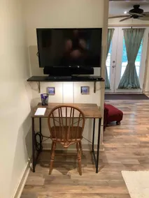 Ross Street Apartment - Image 4