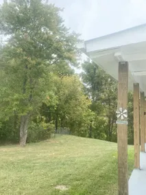 Country Hideaway- Cozy 4 BR- Fully Renovated! - Image 4