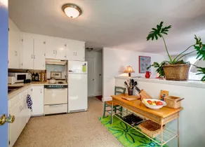 Crows Nest Suite of Green Gables Inn - Image 3