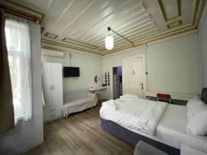 Studio House in Golden Horn - Image 5