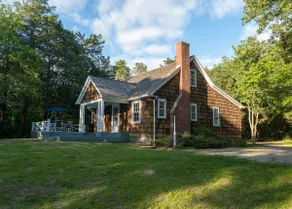 Private beach, fully updated house, on 2 acres. - Image 2