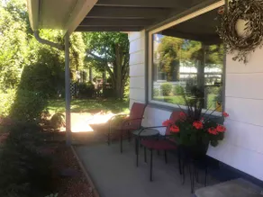 Small Cottage - Image 4