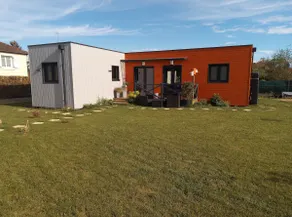 House with garden - private parking - 5 minutes to the river - Image 2