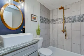 【Relaxing Courtyard-3bdrm Apt Nr DT &RiverWalk 】 - Image 2