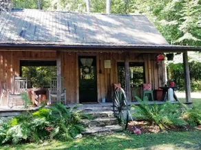 Cabin on Robbins Nest Pond - Image 3