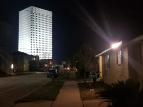Walk-Downtown/Near Cruise Port/2m driv to beach. - Image 5