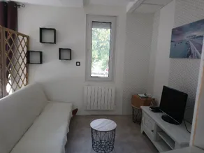 Cozy apartment in a Small City of Character - Image 5