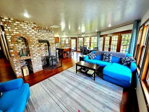 The Cullen's Clair de Lune, River-front Estate - Image 2