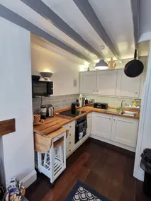 Cosy two-bed cottage. Sleeps 4. Pets welcome. - Image 4