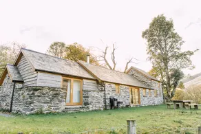 Barn conversion with stunning views over Bala lake - Image 2