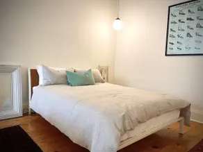 Victorian Apt on Smith St w/ Rooftop & City Views - Image 4