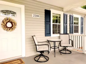 Bungalow-backyard oasis by Clemson & Lake Hartwell - Image 2