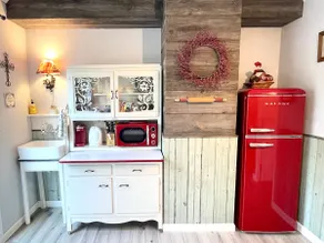 Platts' Place Retro Retreat - Image 2