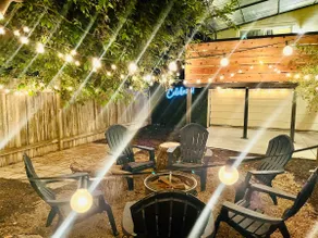 Cheerful home! Hot tub, fire pit, covered patio - Image 2