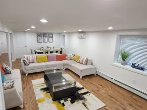 Lovely 1-bedroom rental unit with indoor fireplace - Image 2