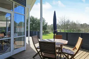 Cozy Beach Cottage - By Traum Ferienwohnungen - Image 2