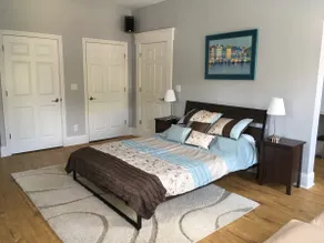 Location & Luxury Near University of Cincinnati, Hospitals, and Downtown - Image 3