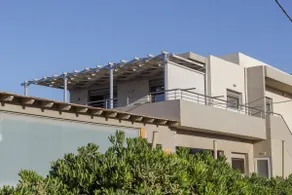 Ammos Beachfront Luxury Apartment - Image 4
