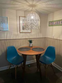 1-bedroom BoHo Bungalow Apt -> Good Vibes Only! - Image 3