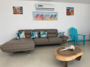 Beautiful villa by the sea. Private development - Image 3