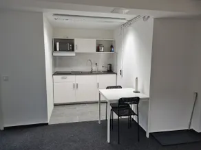 809. Twin room with bathroom and kitchen - Image 3
