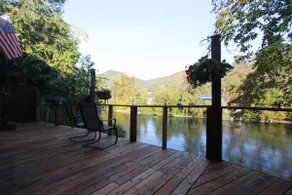 Rogue River Retreat - Image 3