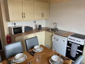 "Near to the Beach "- 2 bedroom Flat Sleeps up to 5 - Image 4