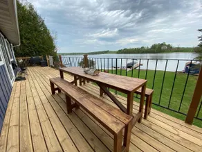 Sturgeon Lake cabin with great views - Image 4