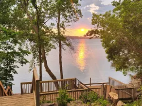 Family Shoreline Hideaway - Image 2