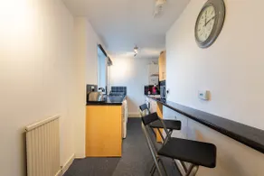 Appartement de 3 chambres, 5 couchages, wifi gratuit - Image 4