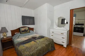 The Pines Housekeeping Cottage - Gananoque - Cottage 2 - Image 2