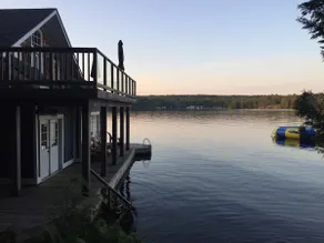 Lakefront Rosseau Cottage w Boathouse & 3 decks! - Image 5