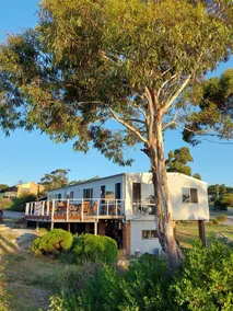 Bay of Fires Escape – Old Salty Shack - Image 3