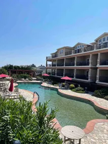 Beachside Breeze - Pools, hot tub, & private beach access - Image 4