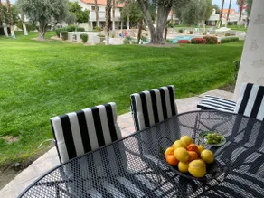 PERFECTLY located Stylish 2BR Country Club Villa! - Image 5