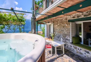 Little house in the woods•Hot tub•Sauna•AC•near Varenna - Image 3